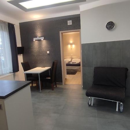 Belvarosi Apartman Beci Exterior foto