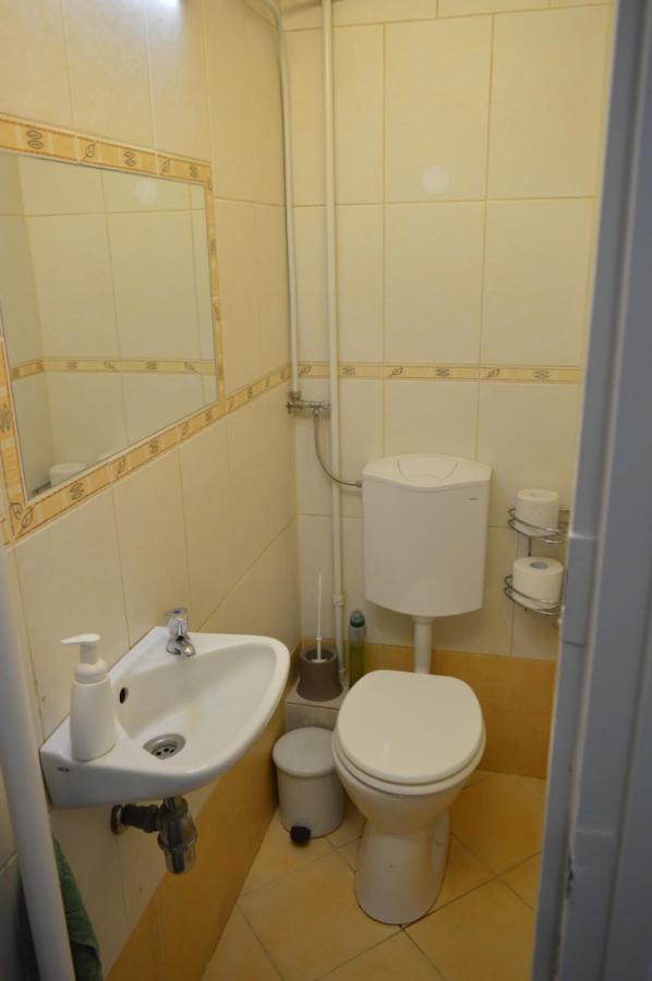 Belvarosi Apartman Beci Exterior foto